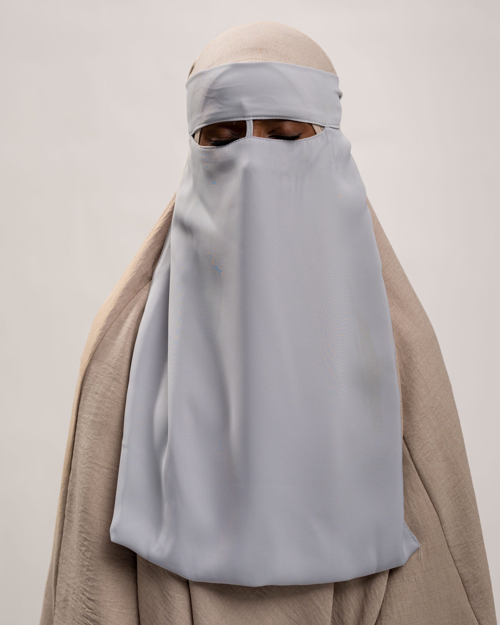Tie-back niqab Luxe Performance Icegrey